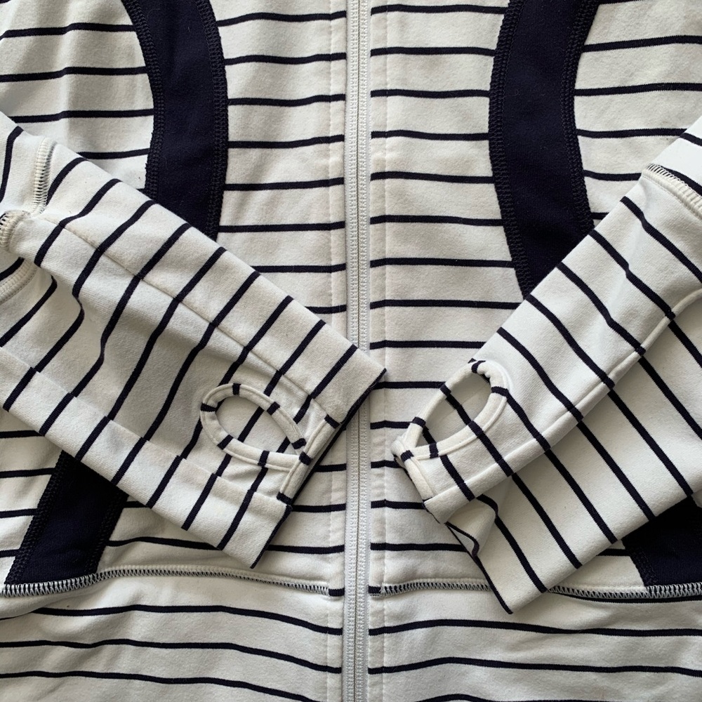 💗Lululemon In Stride Jacket💗 - Picture 6 of 9